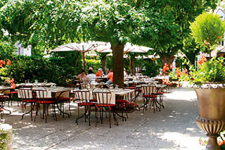 Séjour gourmand à 2 à Hôtel Aux Vieux Remparts, The Originals Relais à Provins (77)