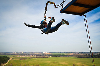 Saut à l'élastique