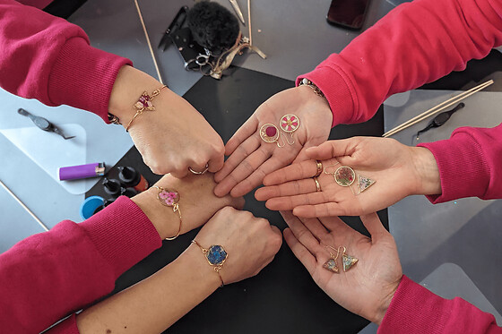 Atelier bijou en résine UV à La Rochelle (17)