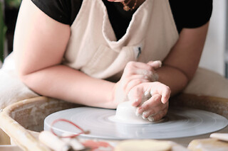 Atelier d'initiation au tour de potier à Toulouse (31) - Atelier tournage