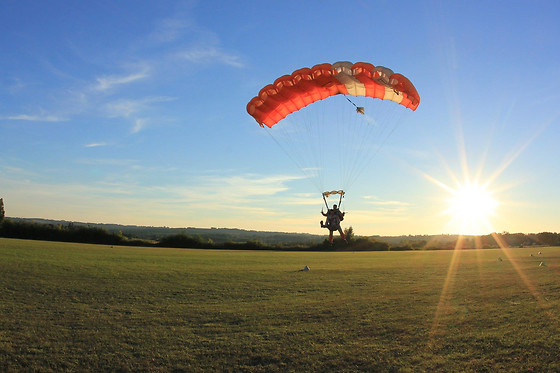 Saut en parachute - Parachutisme Occitan - Lorp-Sentaraille (09)
