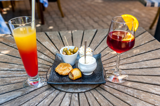 Un repas pour 2 à l'Auberge de Tavel à Tavel (30)