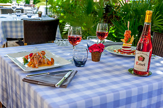 Un repas pour 2 à l'Auberge de Tavel à Tavel (30)