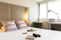 Hôtel Campanile Lyon Est - Aéroport Saint Exupéry
