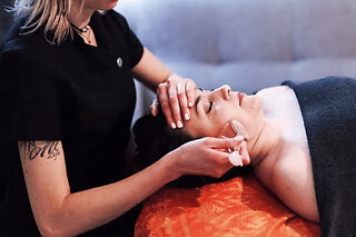 Massage lifting naturel du visage à Marseille (13)