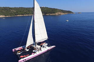 Journée en Catamaran vers le Cap Taillat depuis Le Lavandou