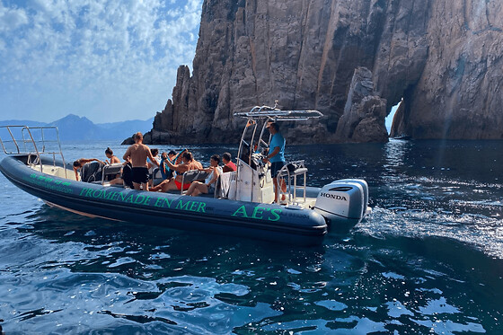 Balade en bateau calanques de Piana et Capo Rosse depuis Porto