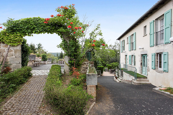 Séjour bien-être en duo à l'Auberge La Tomette, The Originals Relais*** à Vitrac (15)