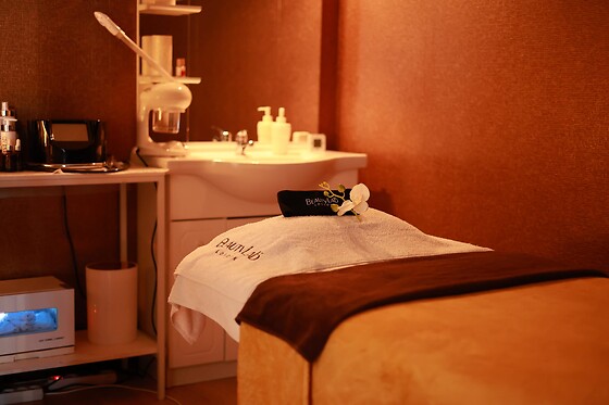 Un massage du corps à quatre mains chez La Beauté by Blue Center à Balma (31)