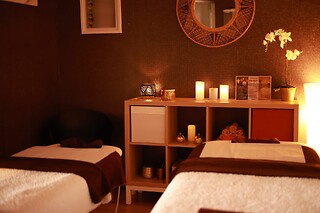 Un massage du corps à quatre mains chez La Beauté by Blue Center à Balma (31)