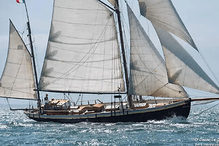 Journée à bord d'un voilier centenaire près de Vannes (56)