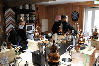 Atelier distillation de Gin à Sainte-Croix-du-Mont (33)