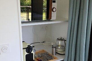 Séjour pour deux dans un écolodge flottant au Domaine de Neuville à Sainte-Gemme (51)