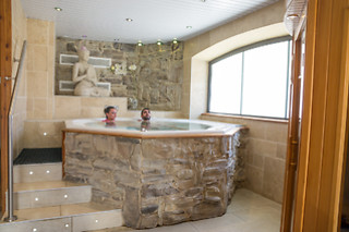 Un moment de détente à l'Hôtel les Autanes & SPA **** à Ancelle (05)