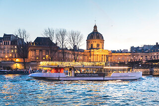Soirée & apéro avec vin/bière sur la Seine par Les Vedettes