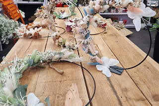 Atelier couronne de fleurs séchées à Pontoise (95)