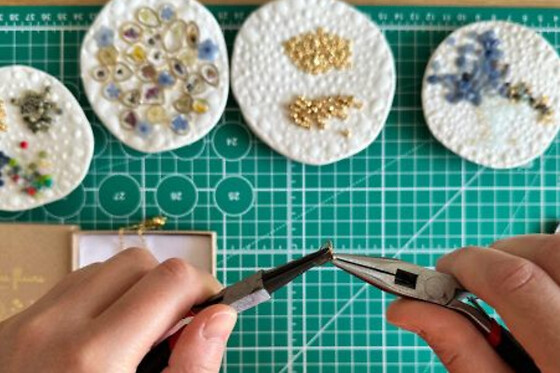 Atelier montage de bijoux à Templemars (59)