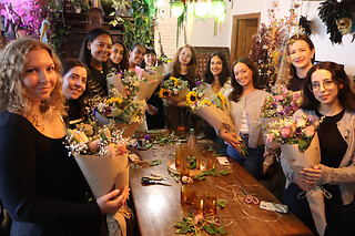 Atelier création d'un bouquet de fleurs fraiches à Paris 1er
