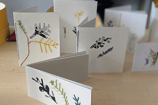 Atelier broderie sur cahier parent-enfant à Toulouse (31)