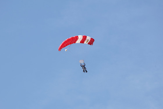 Baptême de saut en parachute - Fly attitude - Vimory (45)