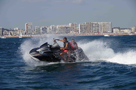 Sortie en scooter des mers pour 2 - Jet Explorer/Ouest Aventure - Talmont-Saint-Hilaire (85)