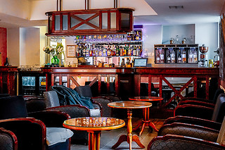 Repas pour 2 à l'Auberge du Manet à Montigny-le-Bretonneux (78)