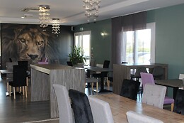 Hotel The Originals Tours Nord La Terrasse