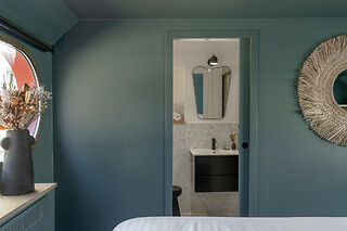 Séjour bien-être pour deux à La Péniche Bed & Bicycle - Aigues Mortes (30)