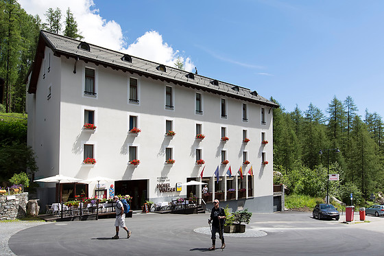 Hotel Walser - photo 0