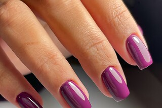Pose de vernis semi-permanent pour les pieds et les mains à L'instant Marseillais 14 ème à Marseille (13)