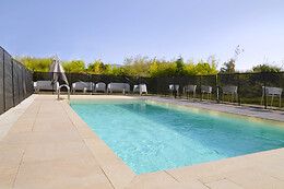 Golden Tulip La Baule Suites