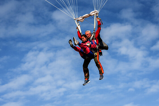 ABEILLE PARACHUTISME NORMANDIE - photo 0