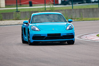Duo Porsche Cayman S 718 / Ferrari 488 GTB (2x3 tours) sur le Circuit de Folembray (02)