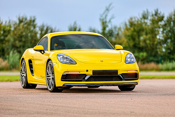 Duo Porsche Cayman S 718 / Ferrari 488 GTB (2x3 tours) sur le Circuit de Folembray (02)