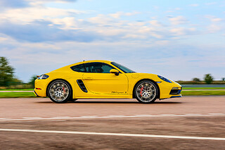 Duo Porsche Cayman S 718 / Ferrari 488 GTB (2x3 tours) sur le Circuit de Folembray (02)