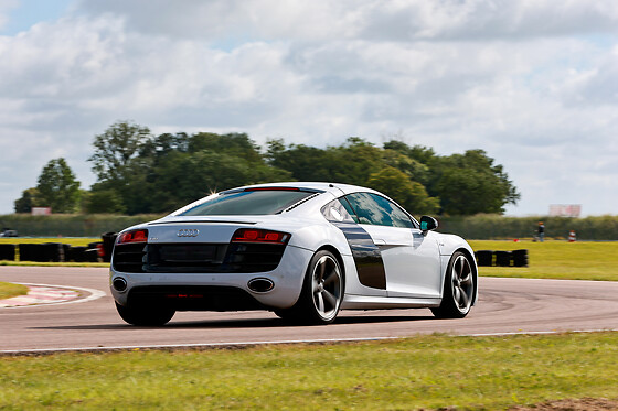 Découverte Audi R8 V10 (5 tours) sur le Circuit de Pont l'Evèque (14)