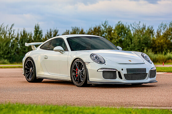 Découverte Porsche 991 GT3 (3 tours) sur le Circuit de Trappes (78)