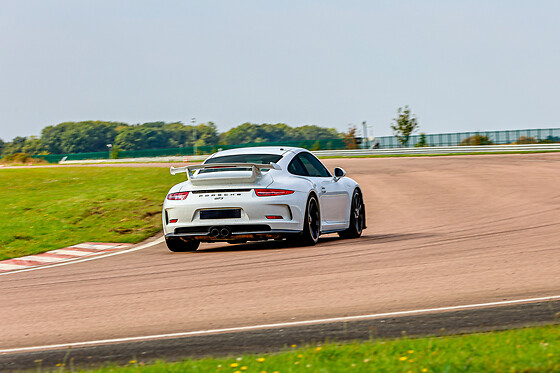 Découverte Porsche 991 GT3 (3 tours) sur le Circuit de Trappes (78)
