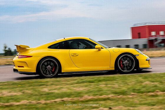 Découverte Porsche 991 GT3 (3 tours) sur le Circuit de Trappes (78)