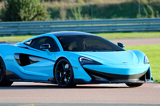 Découverte Mc Laren 600 LT (3 tours) sur le Circuit de Nogaro (2.2km)