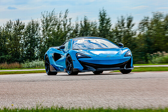 Découverte Mc Laren 600 LT (3 tours) sur le Circuit de Nogaro (2.2km)