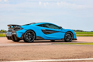 Découverte Mc Laren 600 LT (3 tours) sur le Circuit de Nogaro (2.2km)