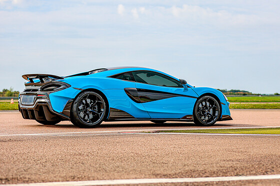 Découverte Mc Laren 600 LT (3 tours) sur le Circuit de Nogaro (2.2km)