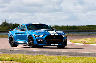 Duo Corvette C8 / Ford Mustang Shelby GT500 (2x3 tours) sur le Circuit de Mettet (B)