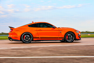Duo Corvette C8 / Ford Mustang Shelby GT500 (2x3 tours) sur le Circuit de Mettet (B)
