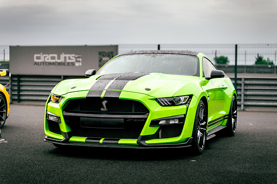 Découverte Ford Mustang Shelby GT500 (5 tours) sur le Circuit de Saint-Laurent de Mure (69)