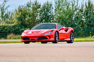 Découverte Ferrari F8 Tributo (2 tours) sur le Circuit de Saint-Laurent de Mure (69)