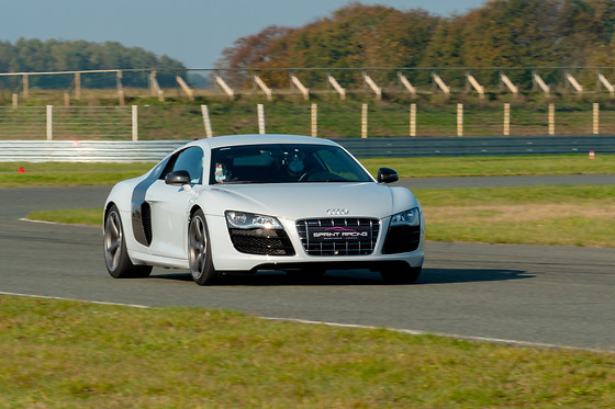 Découverte Audi R8 V10 (5 tours) sur le Grand Circuit du Roussillon (66)