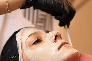 Soin du visage au Lavandou (83)