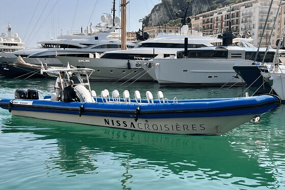 Croisière en bateau vers la grotte de la Mala au départ de Nice